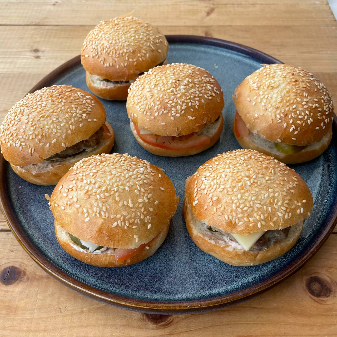 Мини гамбургеры с бифштексом (6 шт)
